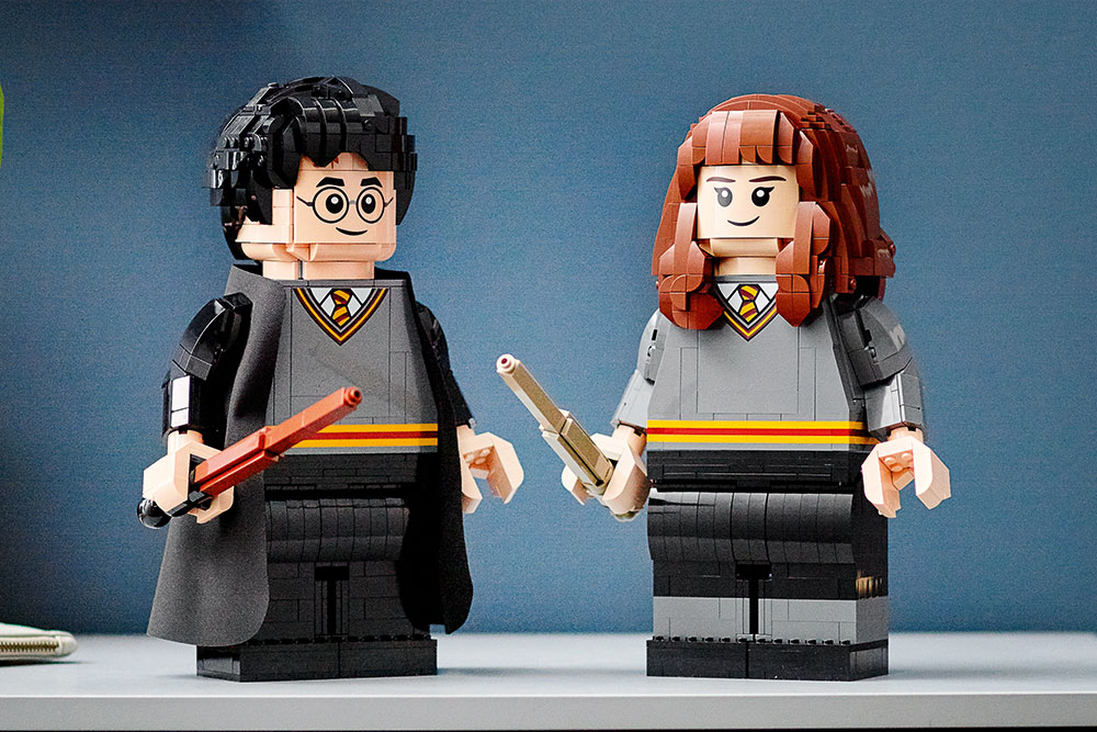 Brickfinder - LEGO-Harry-Potter-Harry-Potter-&-Hermione-Granger-76393—04